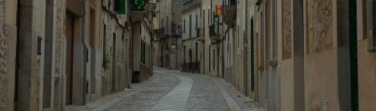 Dorfgasse auf Mallorca