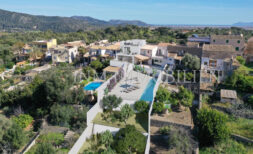 Exquisites Neubauprojekt: Luxuriöses Dorfhaus mit Pool und Panormablick in Campanet