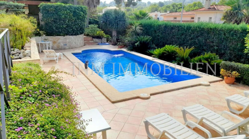 Villa mit Pool in Santa Ponsa 1.995Mio - Fotos (51)