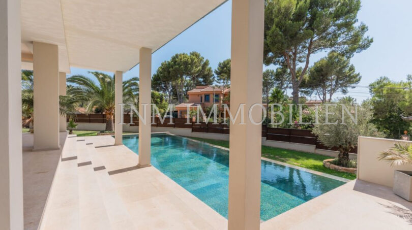 vollsanierte-moderne-villa-im-fincastil-mit-pool-garten-und-meerblick-am-rande-in-santa-ponsa-33