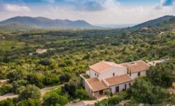 Sehr große Finca in 1A-Lage mit fantastischem Blick bis zum Meer